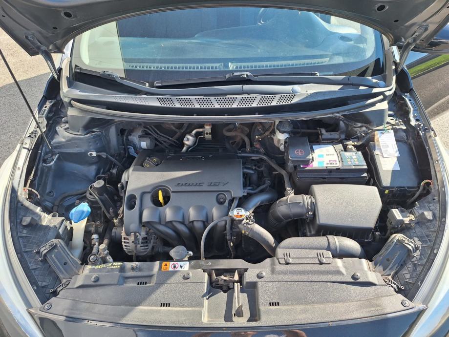 KIA PROCEED 2013. 1,4 BENZIN 169,000km, fotografija 13
