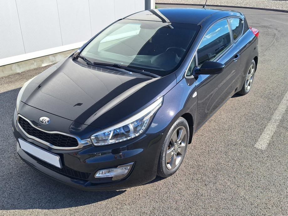 KIA PROCEED 2013. 1,4 BENZIN 169,000km, fotografija 2