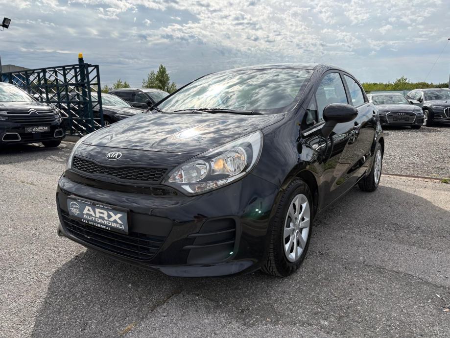Kia Rio 1.1 CRDI °KLIMA°BLUETOOTH°MULTIFUNKCIJSKI VOLAN°, fotografija 3