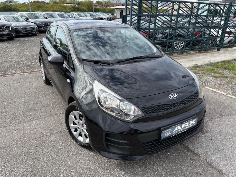 Kia Rio 1.1 CRDI °KLIMA°BLUETOOTH°MULTIFUNKCIJSKI VOLAN°, fotografija 9