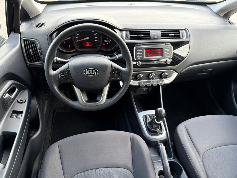 Kia Rio 1.1 CRDI °KLIMA°BLUETOOTH°MULTIFUNKCIJSKI VOLAN°, fotografija 11