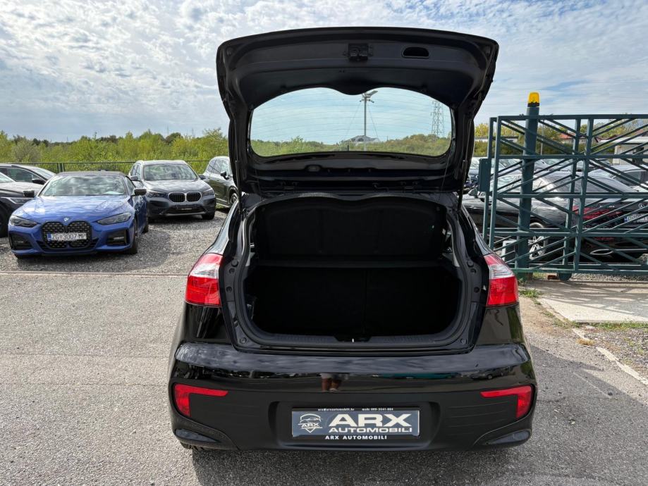 Kia Rio 1.1 CRDI °KLIMA°BLUETOOTH°MULTIFUNKCIJSKI VOLAN°, fotografija 18