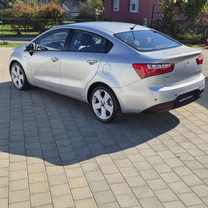 Kia Rio 1,2 benzinac ● 59.ooo km ● 1. vlasnik ● HR auto, fotografija 4