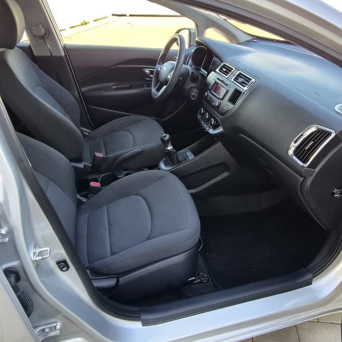 Kia Rio 1,2 benzinac ● 59.ooo km ● 1. vlasnik ● HR auto, fotografija 9
