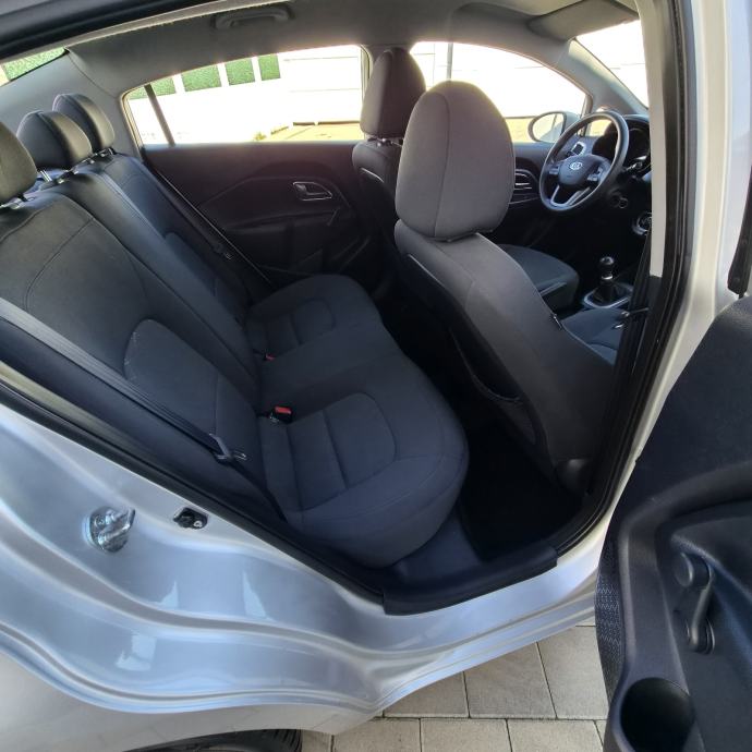 Kia Rio 1,2 benzinac ● 59.ooo km ● 1. vlasnik ● HR auto, fotografija 10