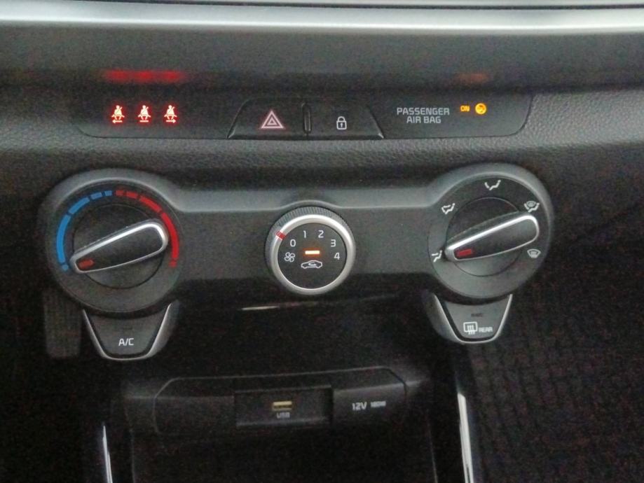 KIA RIO 1.2 LX 85 KS URBAN *VOZILO S JAMSTVOM*, fotografija 17