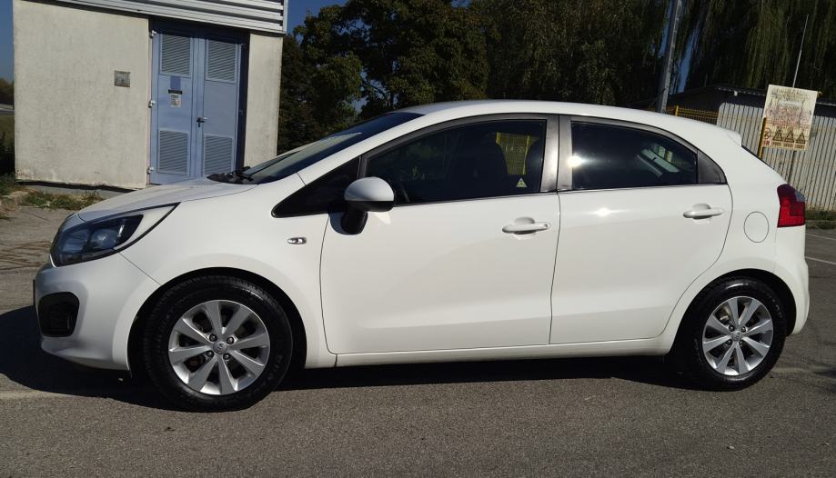 Kia Rio 1,25 benzinac****HR.AUTO****SERVISNA KNJIGA***REG.7/2027., fotografija 4