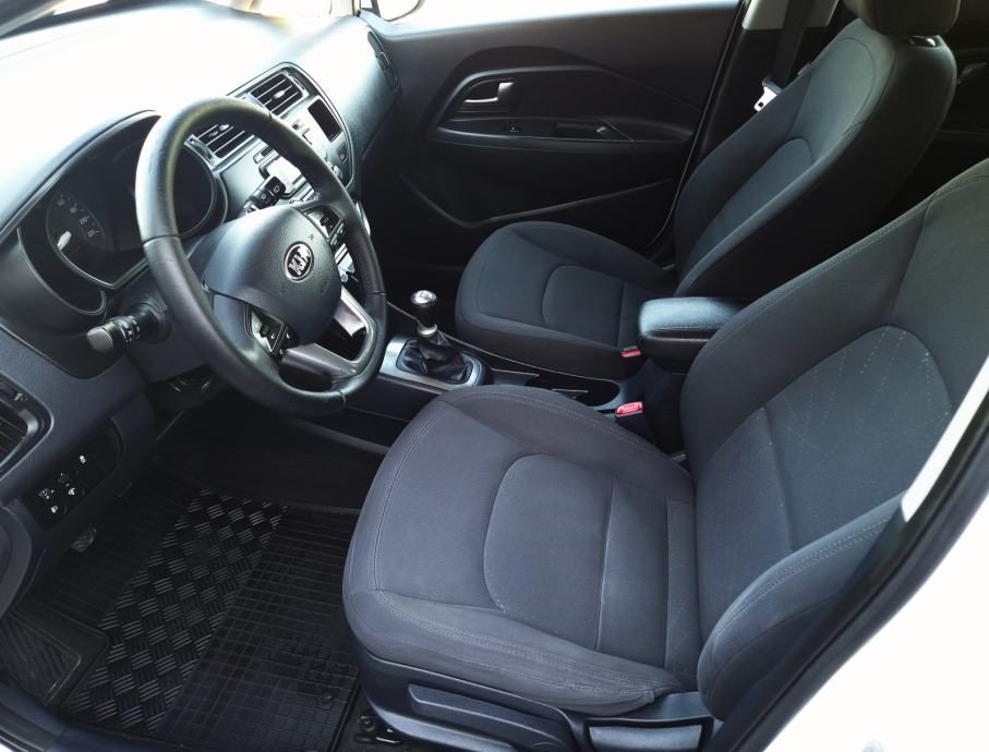 Kia Rio 1,25 benzinac****HR.AUTO****SERVISNA KNJIGA***REG.7/2027., fotografija 15