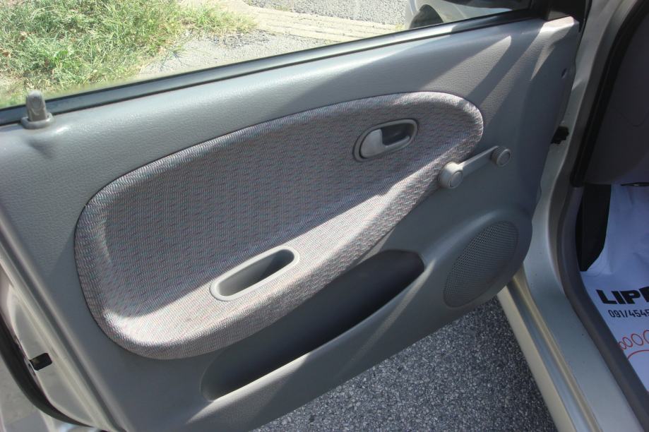 KIA RIO 1,3 RS1****REGISTRIRANA 1.GOD****119 000 KM***FULL OPREMA*****, fotografija 7