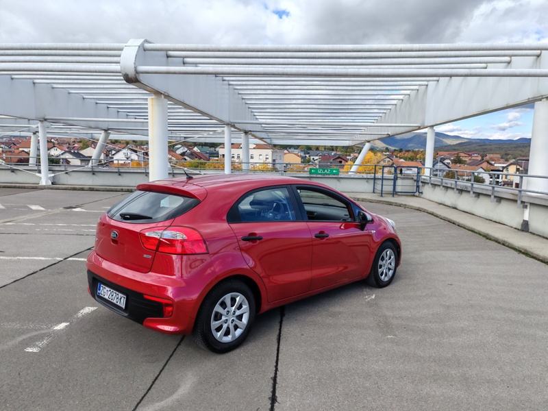 Kia Rio 1,4 CRDi, vlasnik, 6 brzina, kupljena u HR, fotografija 6