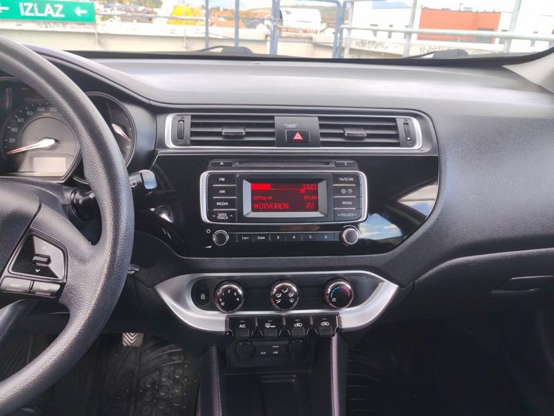 Kia Rio 1,4 CRDi, vlasnik, 6 brzina, kupljena u HR, fotografija 20