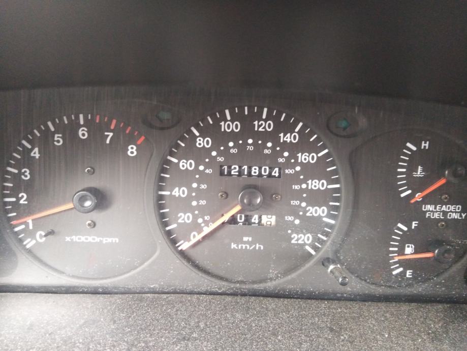 Kia shuma панель приборов