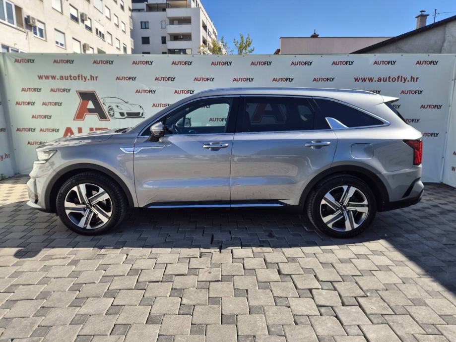 Kia Sorento 1.6 T-GDi PHEV AWD, 265ks, BOSE, 360kam, PDV, 19"alu, fotografija 4