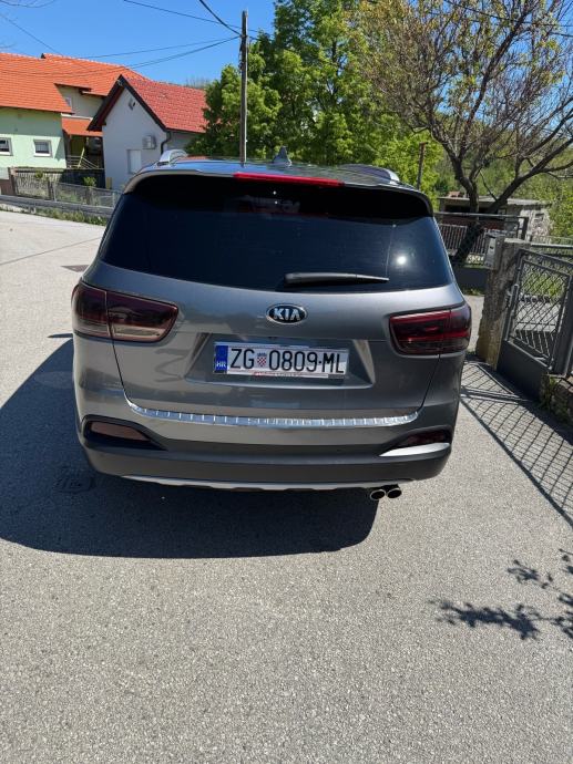 Kia Sorento 2.2 CRDi automatik REGAN 8/2027, fotografija 6