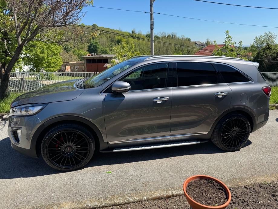 Kia Sorento 2.2 CRDi automatik REGAN 8/2027, fotografija 8