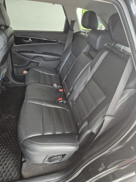Kia Sorento 2,2 CRDi automatik, fotografija 8