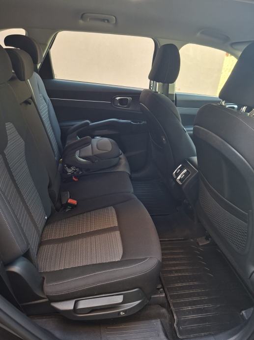 KIA SORENTO PLATINUM HEV 7P MY23 7 SJEDALA, fotografija 13