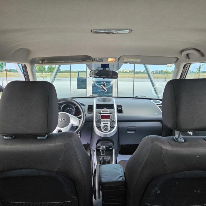 Kia Soul 1,6 CRDi URBAN 2010, fotografija 11