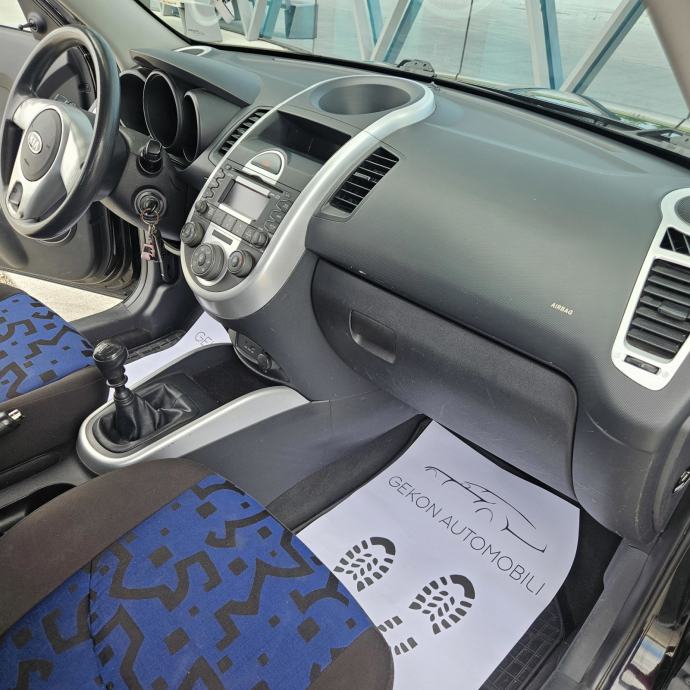 Kia Soul 1,6 CRDi URBAN 2010, fotografija 13