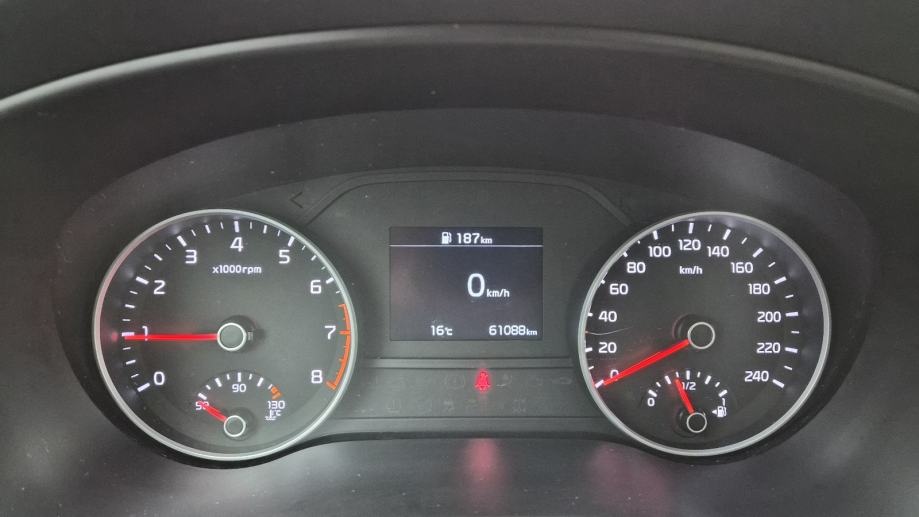 Kia Sportage 1,6 benz. - 1.VLASNIK - NIJE UVOZ - 61 000 KM -, fotografija 18