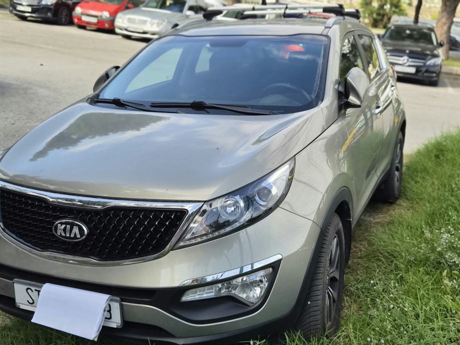 KIA SPORTAGE 1.6 BENZIN – URBAN – 2015. – PRVI VLASNIK - REG. 01/2027, fotografija 2