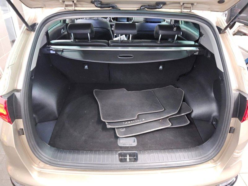 Kia Sportage 1.6 CRDI Vision automatik • ACC • AHK, fotografija 12