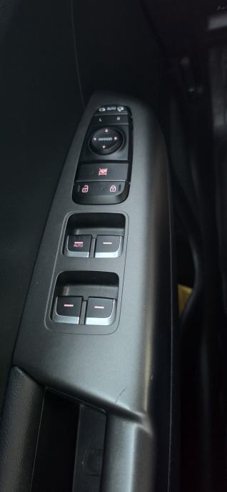 Kia Sportage 1,6 CRDi Black Design, 2021, fotografija 11