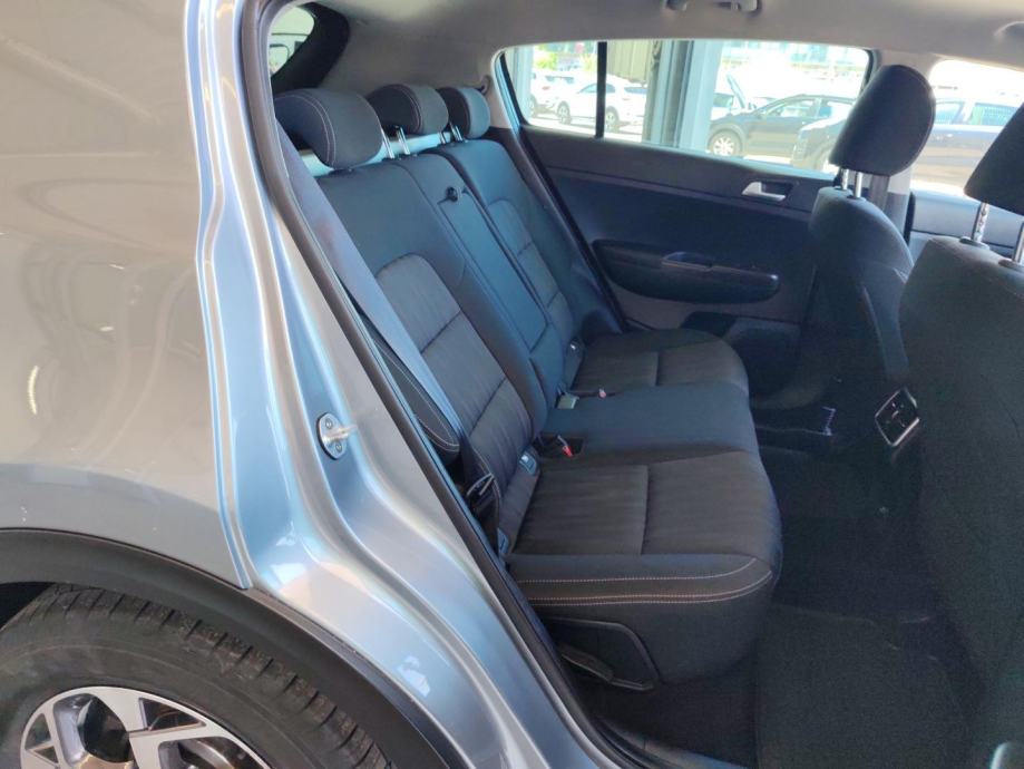 KIA Sportage 1.6 CRDI 4x4 pogon AWD EDITION, UREDNO ODRŽAVAN, GARANC, fotografija 12