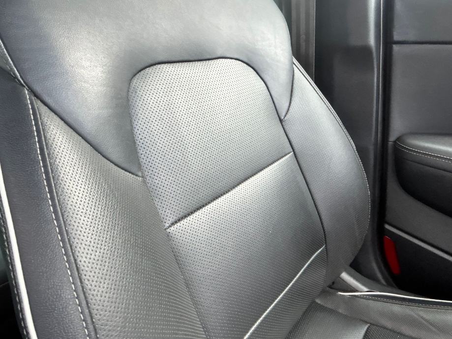 Kia Sportage 1,6 CRDi *garancija na km*, fotografija 11