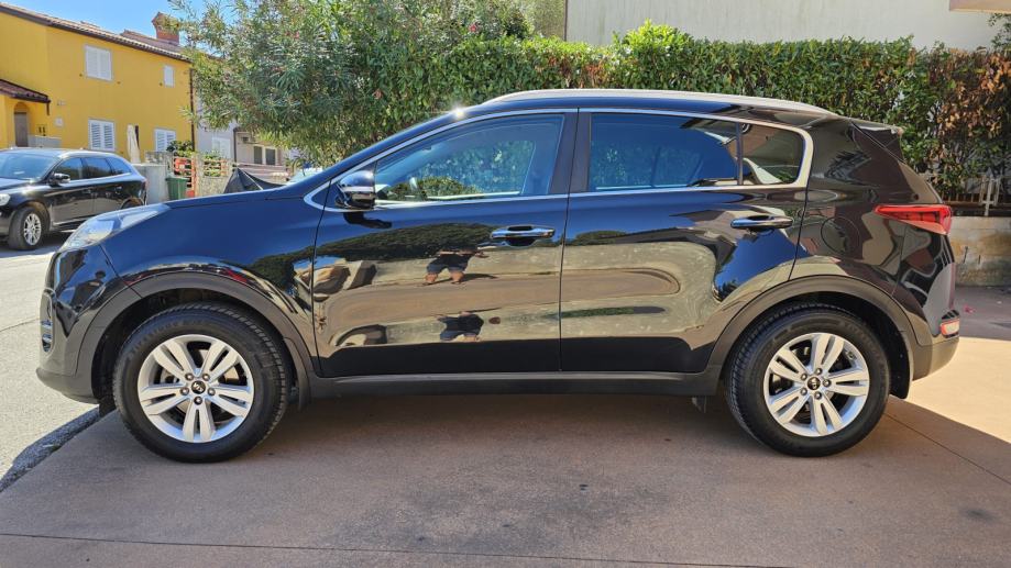 KIA SPORTAGE 1.6 GDI 2017 SERVISNA GARANCIJA REGISTRIRAN, fotografija 8