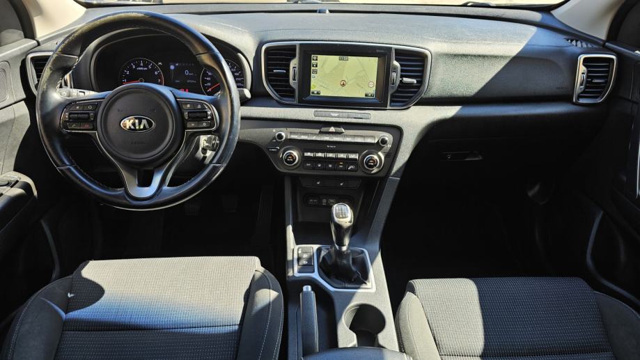 KIA SPORTAGE 1.6 GDI 2017 SERVISNA GARANCIJA REGISTRIRAN, fotografija 9