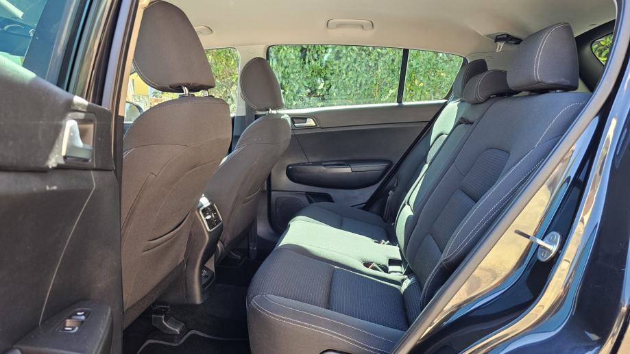 KIA SPORTAGE 1.6 GDI 2017 SERVISNA GARANCIJA REGISTRIRAN, fotografija 16