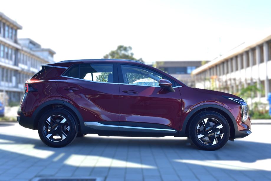 Kia Sportage 1.6 T-GDI FRESH, NAV, KAMERA, TEMPOMAT, fotografija 5