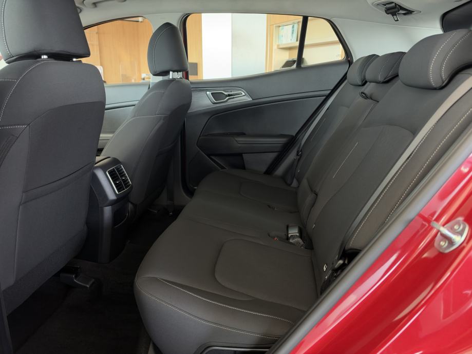 Kia Sportage 1.6 T-GDI Lx Fresh M/T, fotografija 15
