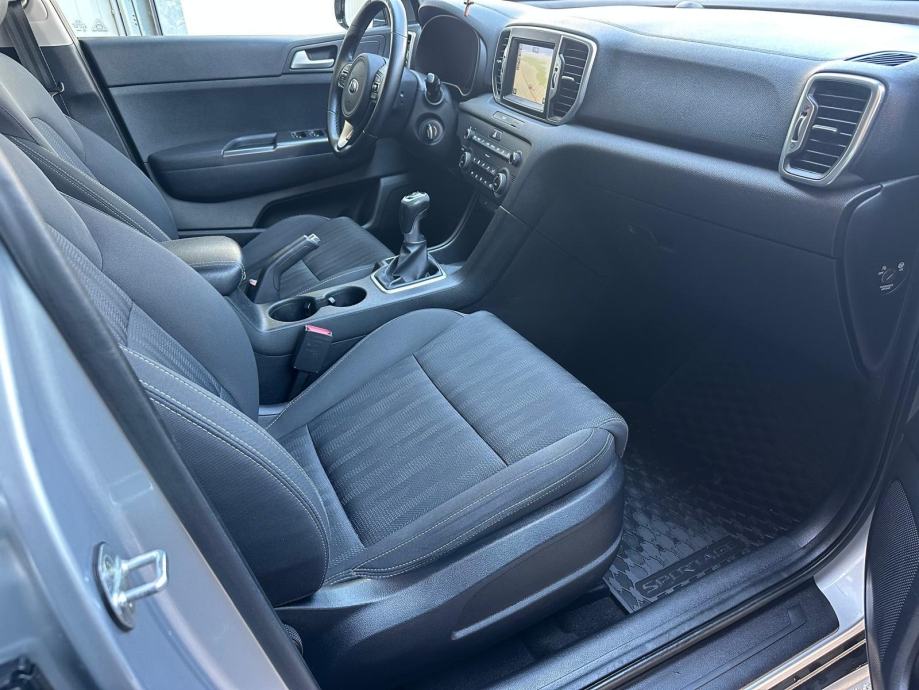 Kia Sportage 1.7 CRDI 2017g Kupljen u Hr..reg.1 godinu, fotografija 8