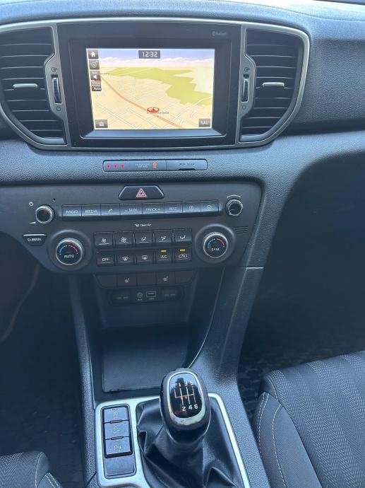 Kia Sportage 1.7 CRDI 2017g Kupljen u Hr..reg.1 godinu, fotografija 11