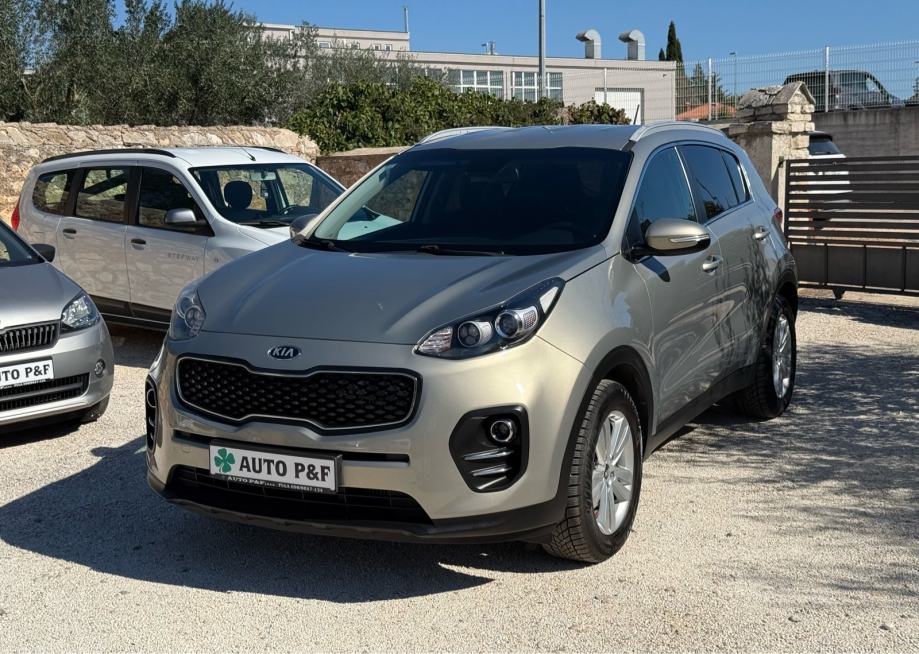 KIA Sportage 1.7 CRDi *HR auto/nije uvoz/registracija godinu dana*, fotografija 2