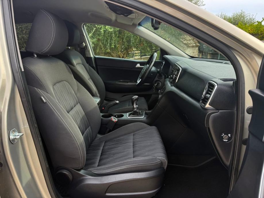 KIA Sportage 1.7 CRDi *HR auto/nije uvoz/registracija godinu dana*, fotografija 19
