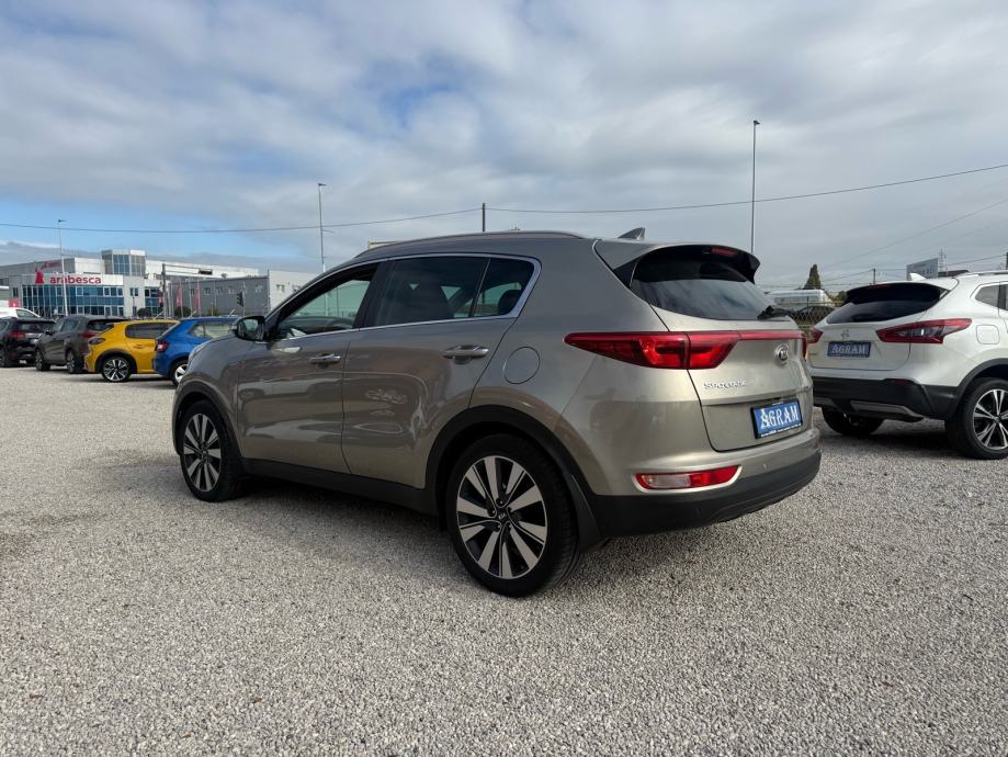 Kia Sportage 1.7*CRDI*PRVI VLASNIK*NAVI*R.KAMERA*XENON*START STOP*SERV, fotografija 5