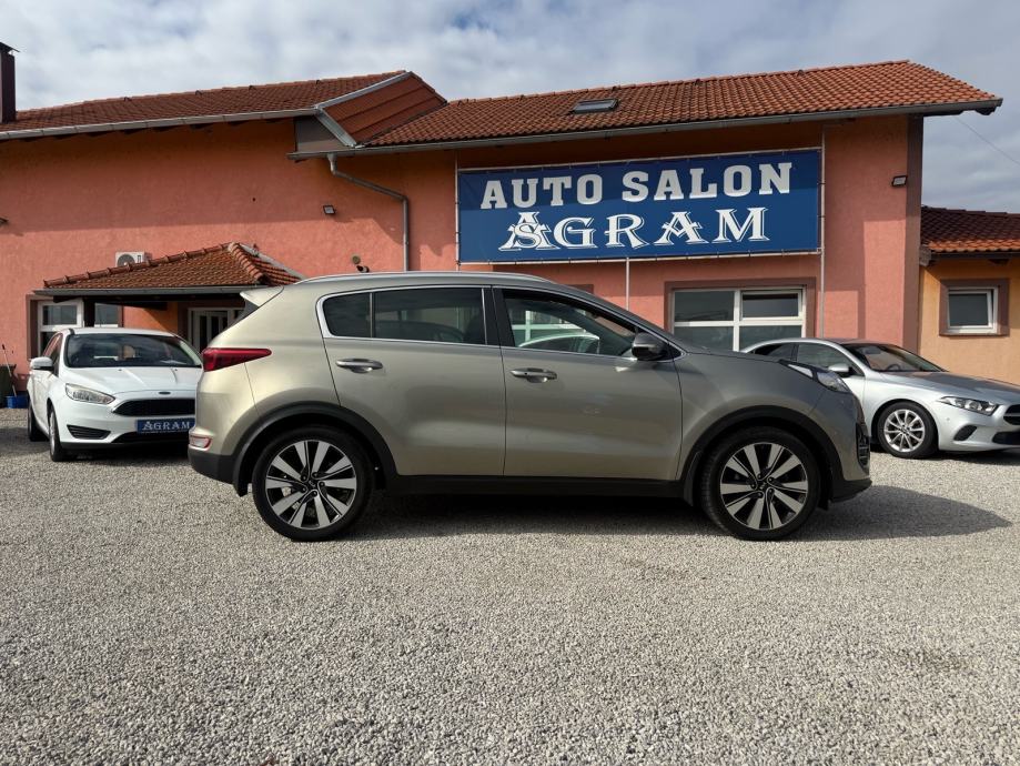 Kia Sportage 1.7*CRDI*PRVI VLASNIK*NAVI*R.KAMERA*XENON*START STOP*SERV, fotografija 6