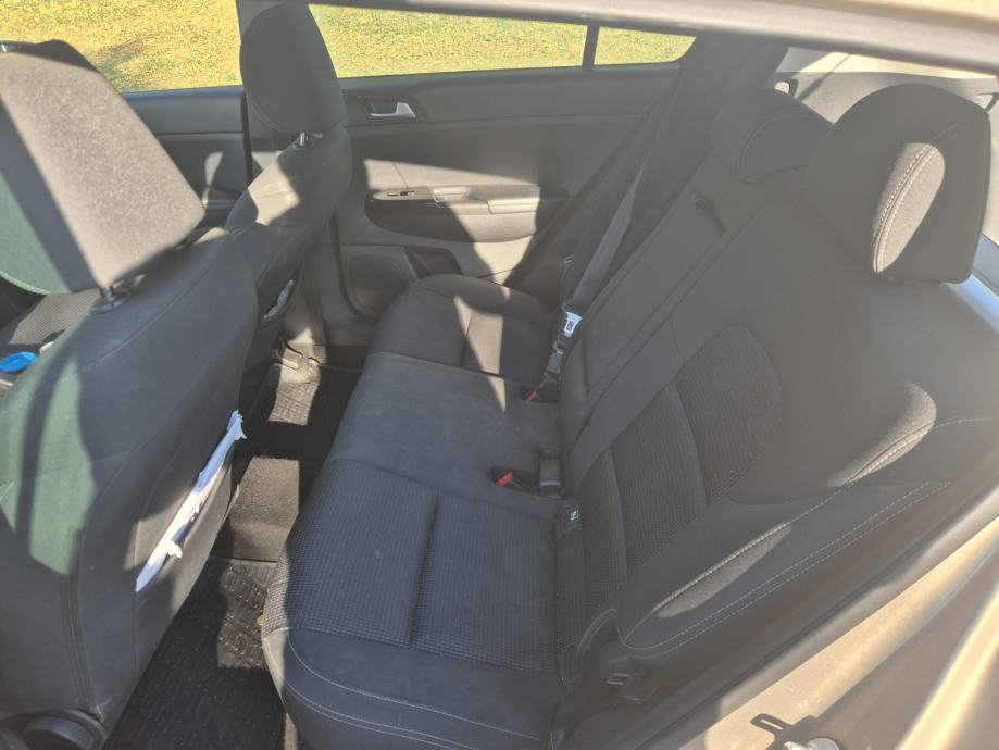 Kia Sportage 1.7 CRDI, fotografija 5