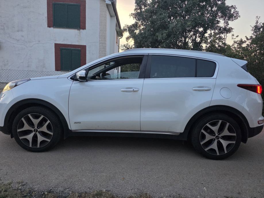 Kia Sportage 2,0 CRDi 4WD GT- line, fotografija 3