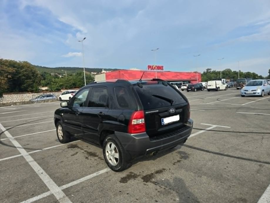 Kia Sportage 2,0 CRDi 4x4, fotografija 7