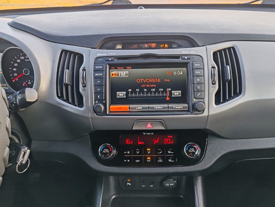 Kia Sportage 2,0 CRDi AWD, 158000 KM, 2015 G, KARTICE DO 36 RATA, fotografija 14