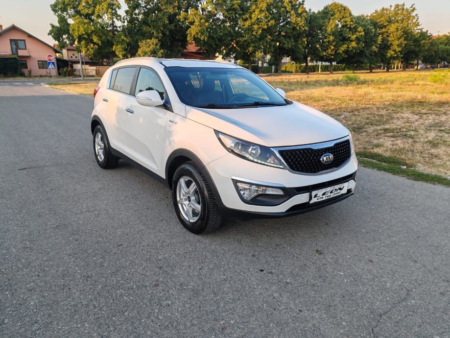 Kia Sportage 2,0 CRDi AWD, 158000 KM, 2015 G, KARTICE DO 36 RATA, fotografija 3