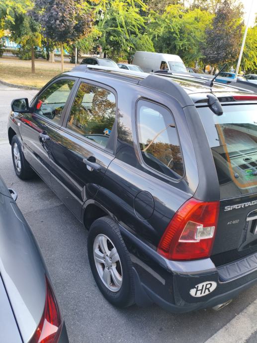 Kia Sportage 2,0 veliki servis, plin, kuka reg 29.11, fotografija 3