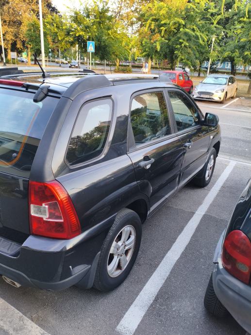 Kia Sportage 2,0 veliki servis, plin, kuka reg 29.11, fotografija 2