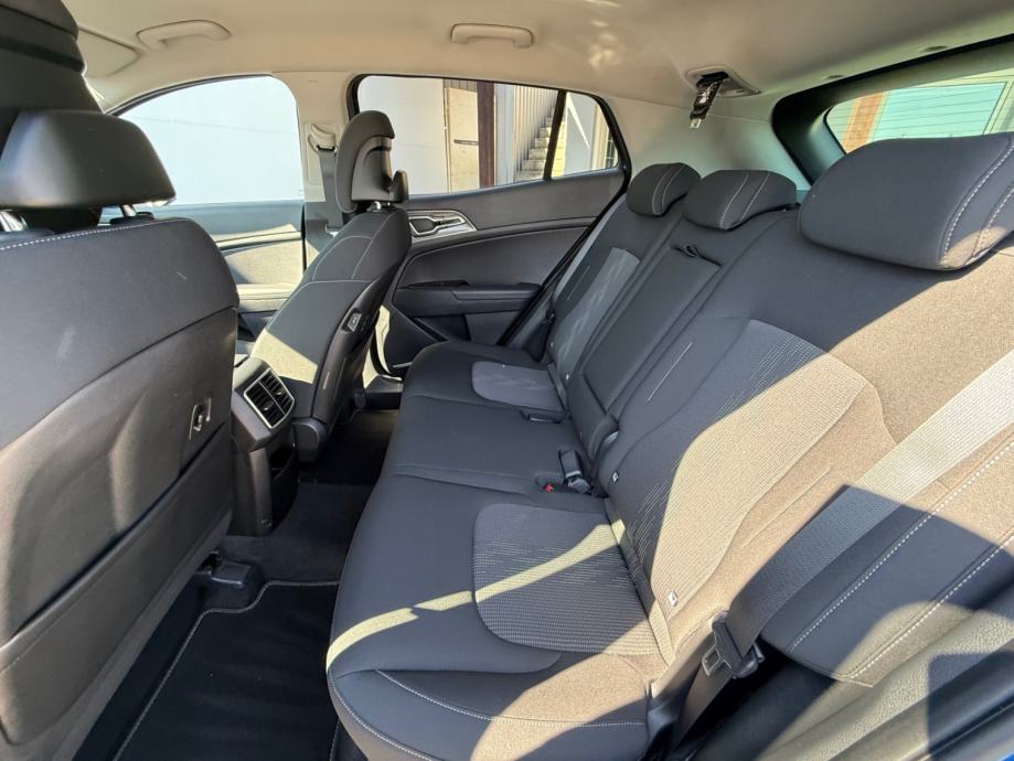 Kia Sportage 2WD 1,6 CRDI Style, fotografija 9