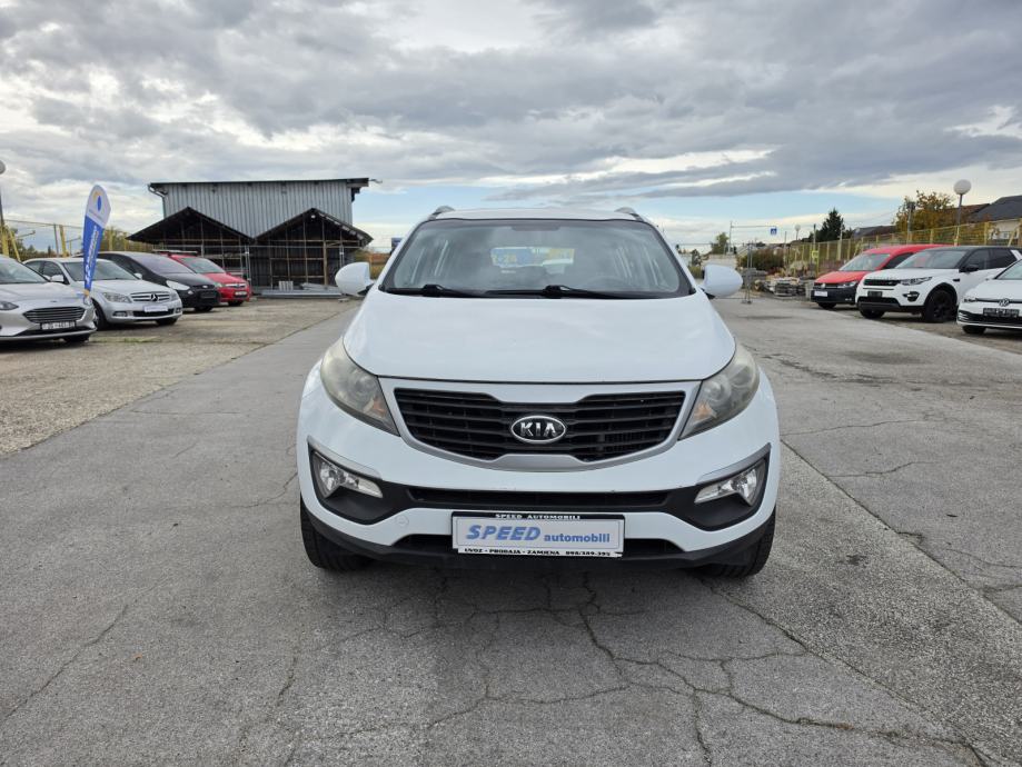 Kia Sportage 2WD 1,7 CRDi*SERVISNA *GARANCIJA 12 MJ *KARTICE 36 RATA*, fotografija 4
