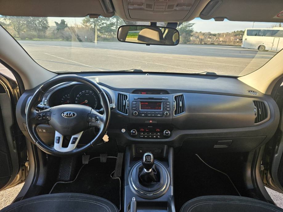 Kia Sportage 2WD 1,7 CRDi, fotografija 6